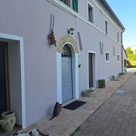 Antico Casale Homestay Agugliano