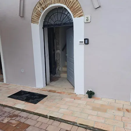 Homestay Antico Casale Agugliano